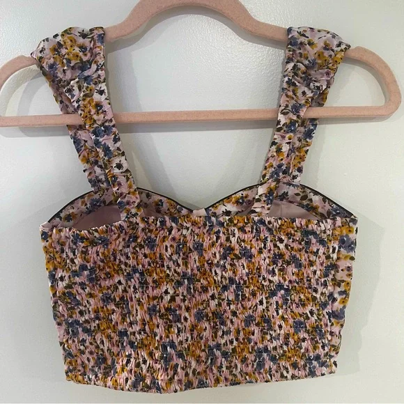 B.O.G. Collective Women’s Sz XS Pink w/Blue and Yellow Floral Print Crop Top NWT - Picture 2 of 8